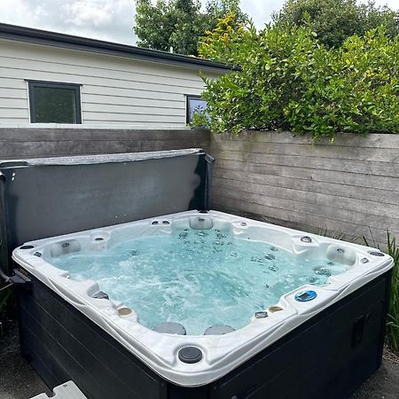 Summer Holiday 4 Bedrooms House In Hamilton With Pool And Spa Exteriör bild