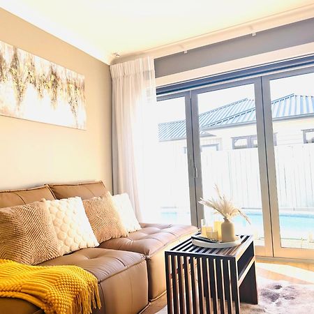 Summer Holiday 4 Bedrooms House In Hamilton With Pool And Spa Exteriör bild