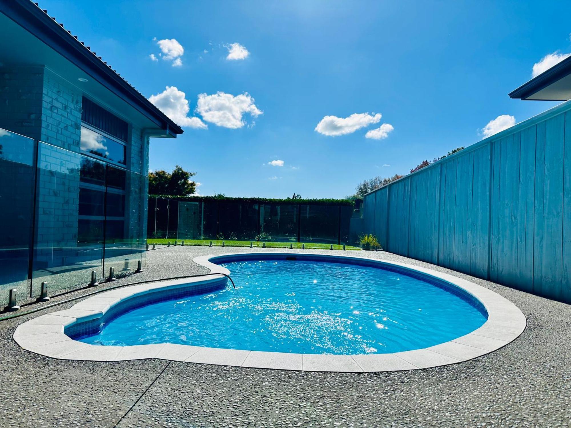 Summer Holiday 4 Bedrooms House In Hamilton With Pool And Spa Exteriör bild